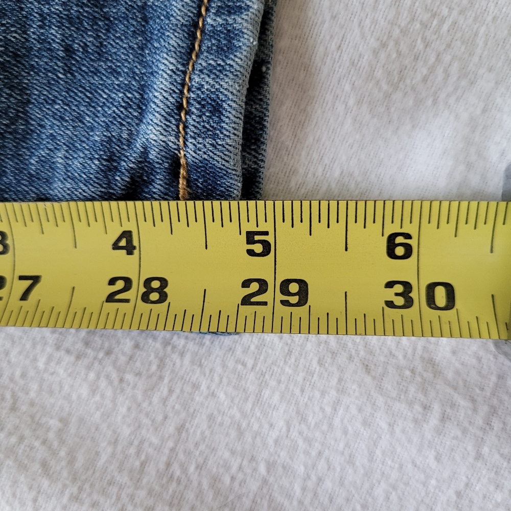 Women's Blue Jeans with Patchwork Design - Picture 5 of 14